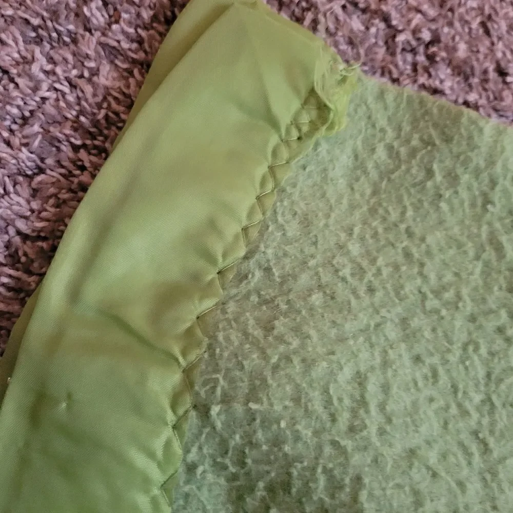 1950s vintage warm wooly bed blanket, pure wool blanket w/ satin binding